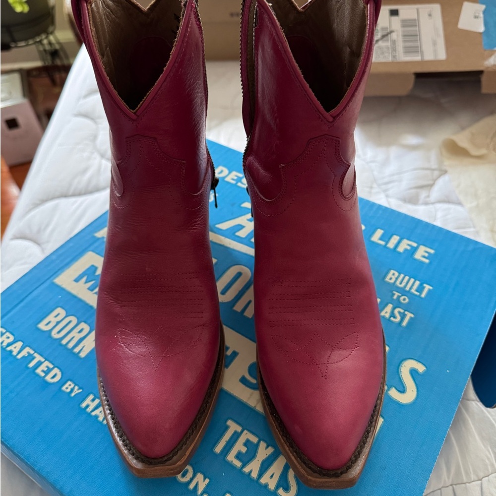 Alvie’s The Rainey pink cowgirl boots. So cute, just a bit small for me.
